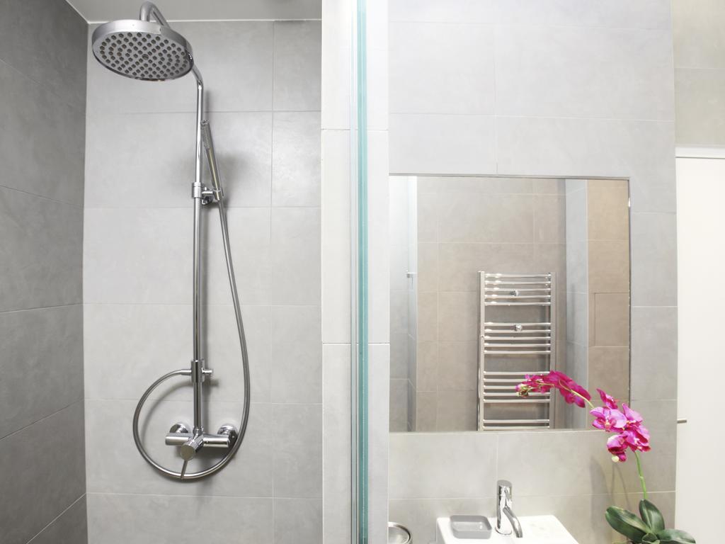 Livinparis - Luxury 3 Bedrooms Le Louvre I Стая снимка